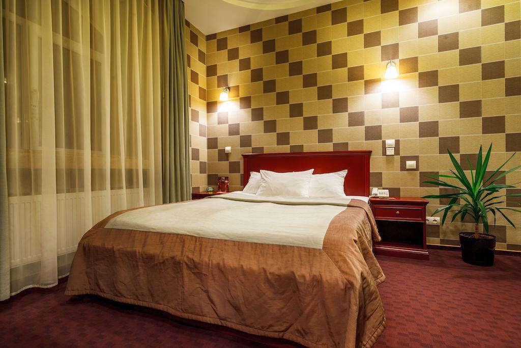 Victoria Hotel Kharkiv Room photo