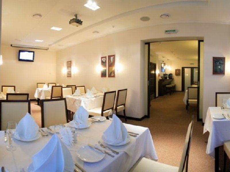Victoria Hotel Kharkiv Exterior photo